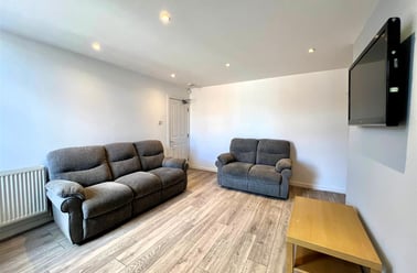 Hazelwood Avenue, Jesmond, Newcastle - Image 2
